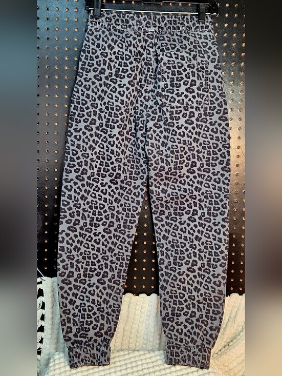 Celebrity Pink Pants - CELEBRITY PINK Gray Cheetah Print Pant